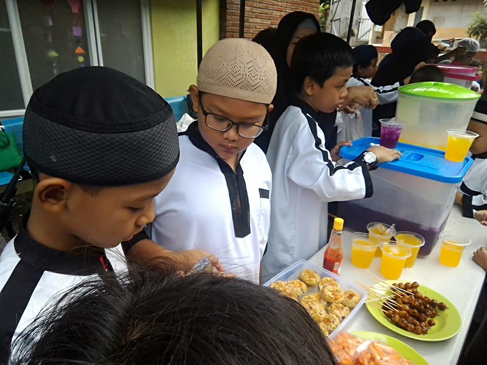 modal insan kelas pertama